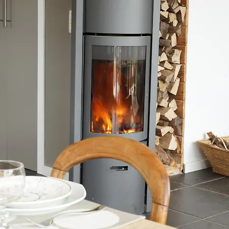Le Chablis De Lesse Bed & Breakfast *